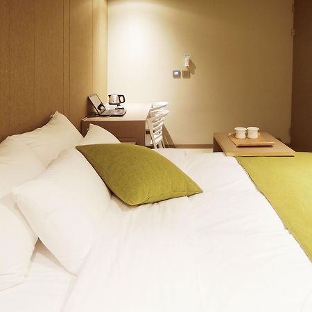 Hotel Vine Сеонгнам Екстериор снимка