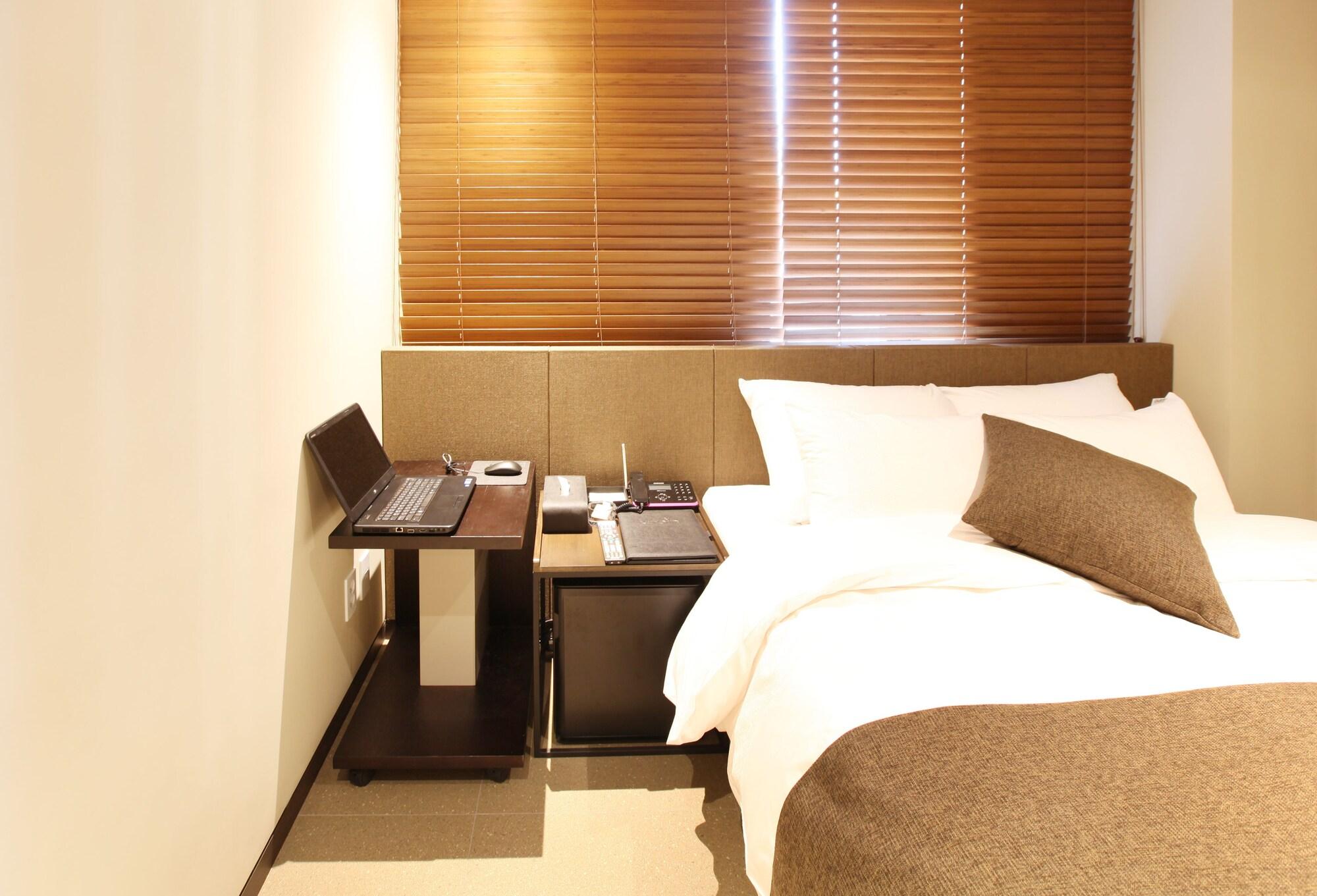 Hotel Vine Сеонгнам Екстериор снимка